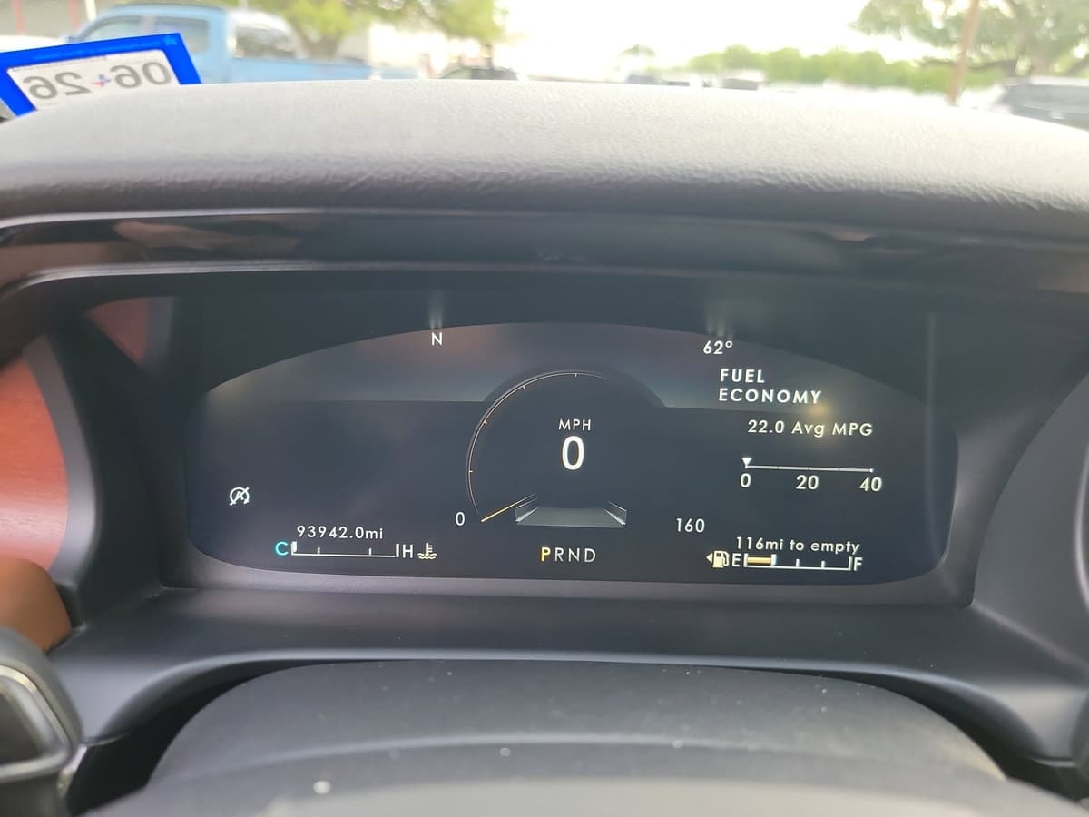 2020 Lincoln Aviator - Image 18