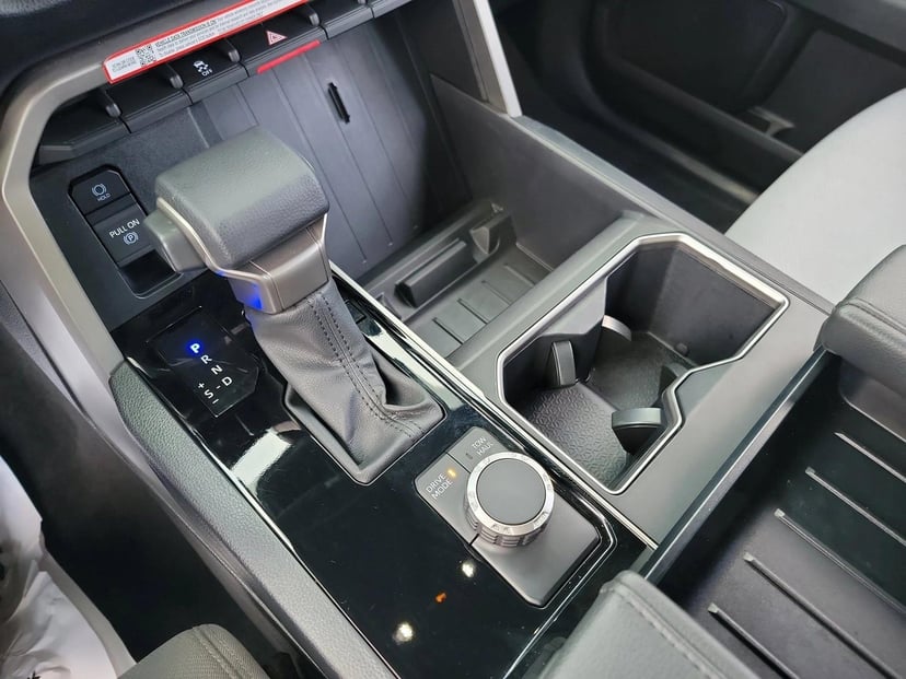 2025 Toyota Tundra - Image 23
