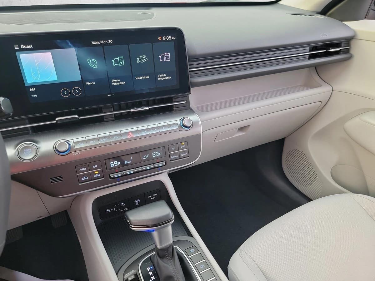 2025 Hyundai Kona - Image 21