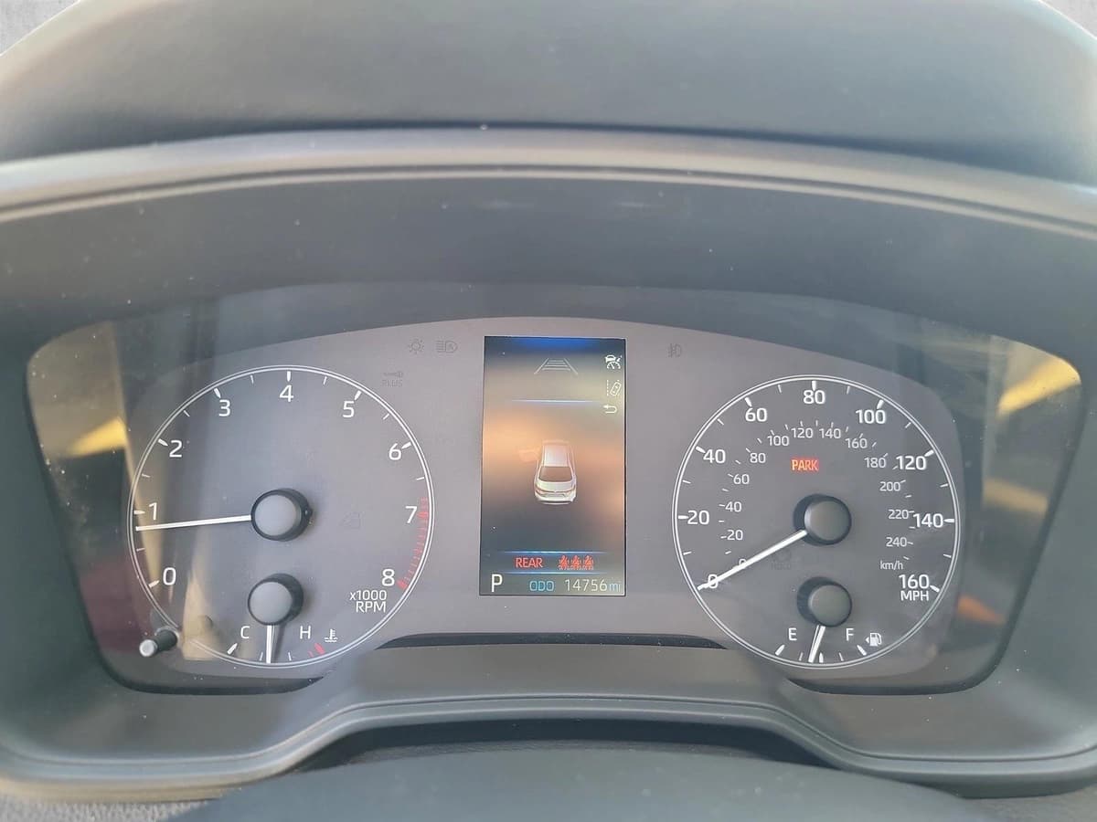 2025 Toyota Corolla - Image 20