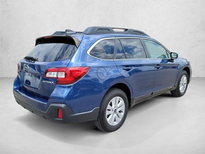 2019 Subaru Outback - Image 5