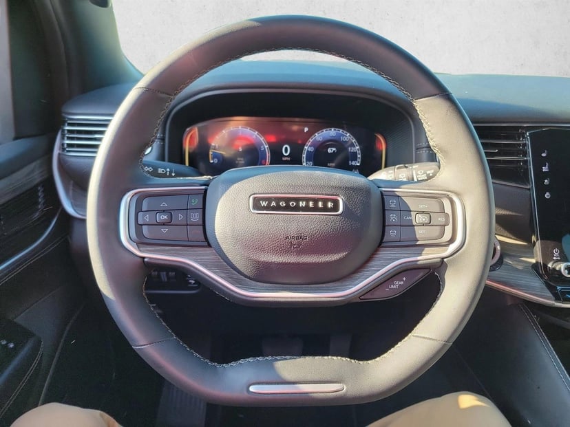 2024 Jeep Wagoneer L - Image 19