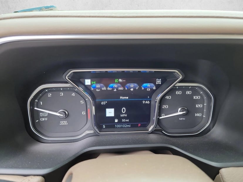 2021 GMC Yukon - Image 22