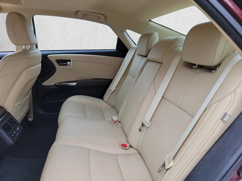 2016 Toyota Avalon - Image 14