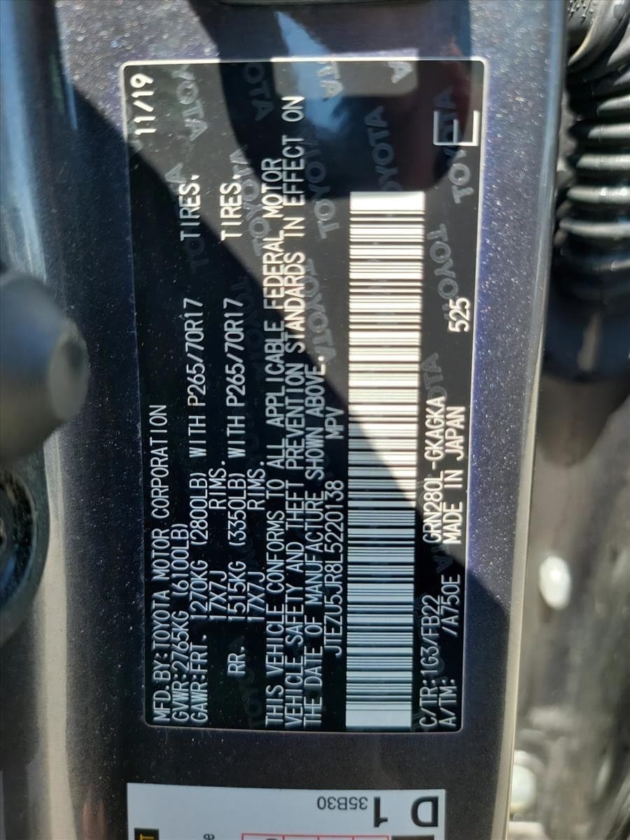 2020 Toyota 4Runner - Image 25