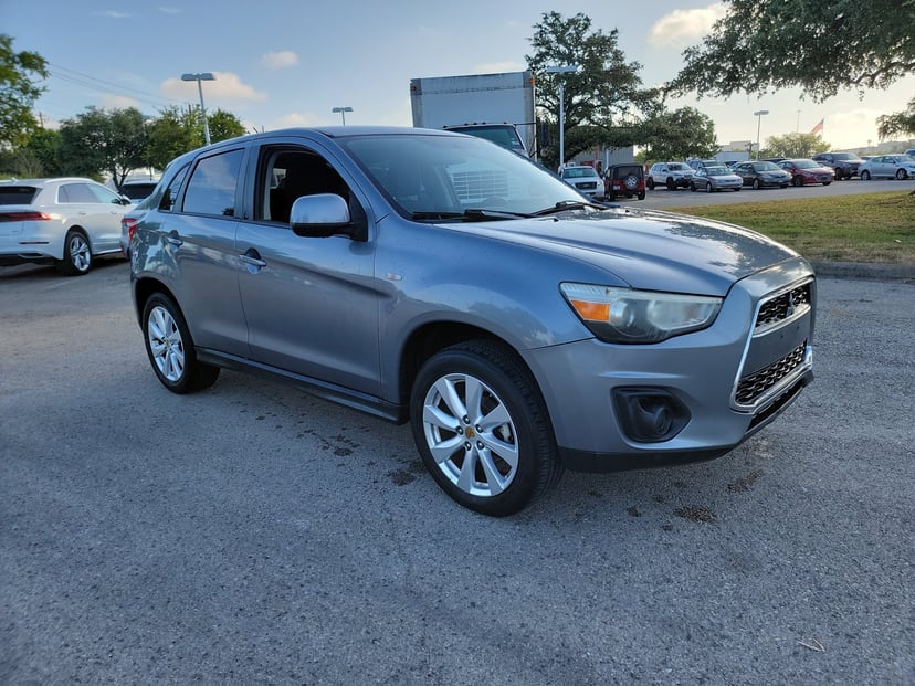 2014 Mitsubishi Outlander Sport - Image 1