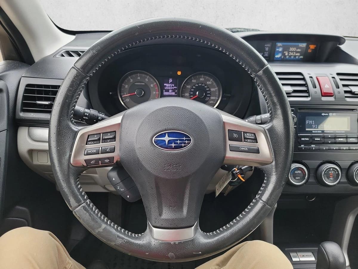 2014 Subaru Forester - Image 13