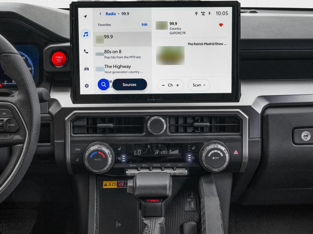 2026 Toyota 4Runner - Image 7