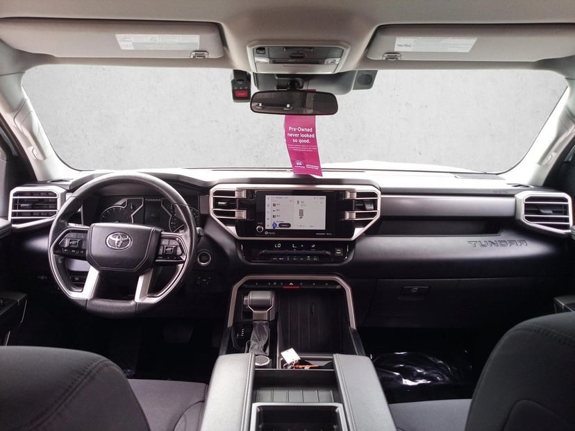 2024 Toyota Tundra - Image 18