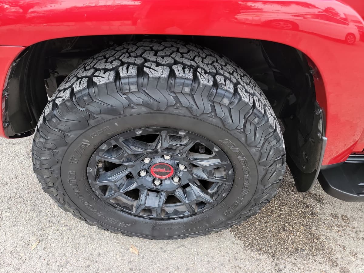 2020 Toyota 4Runner - Image 9