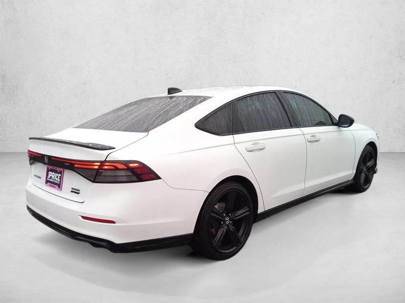 2023 Honda Accord Hybrid - Image 5