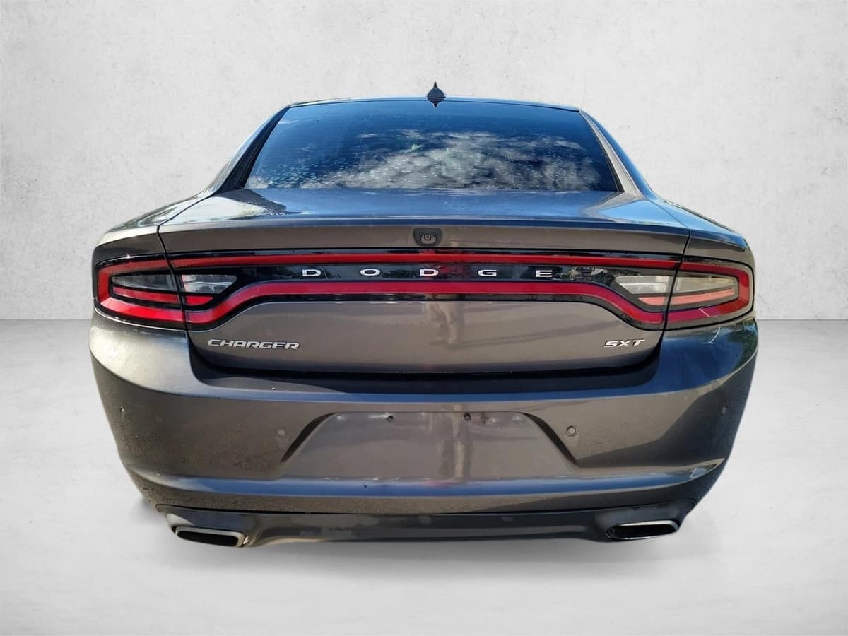 2018 Dodge Charger - Image 7