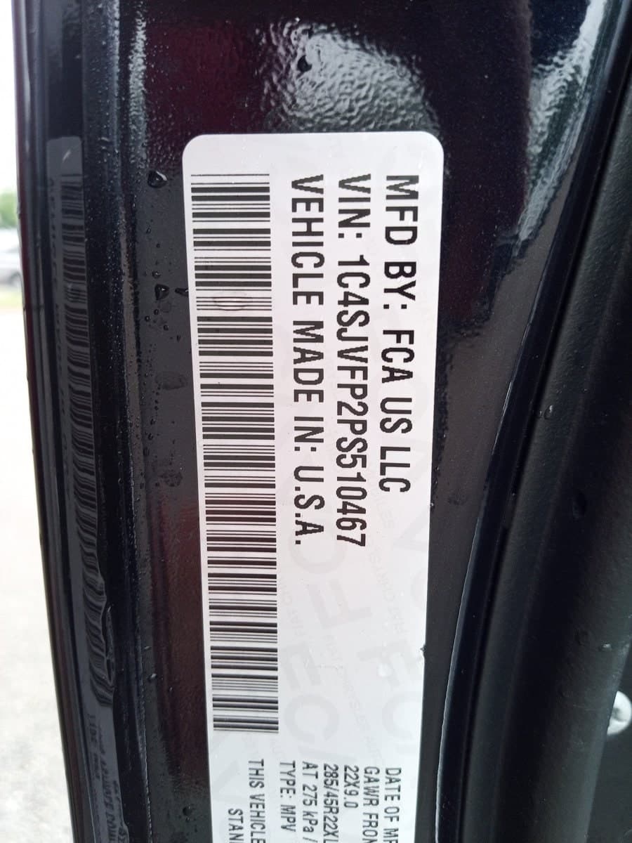 2023 Jeep Grand Wagoneer - Image 24