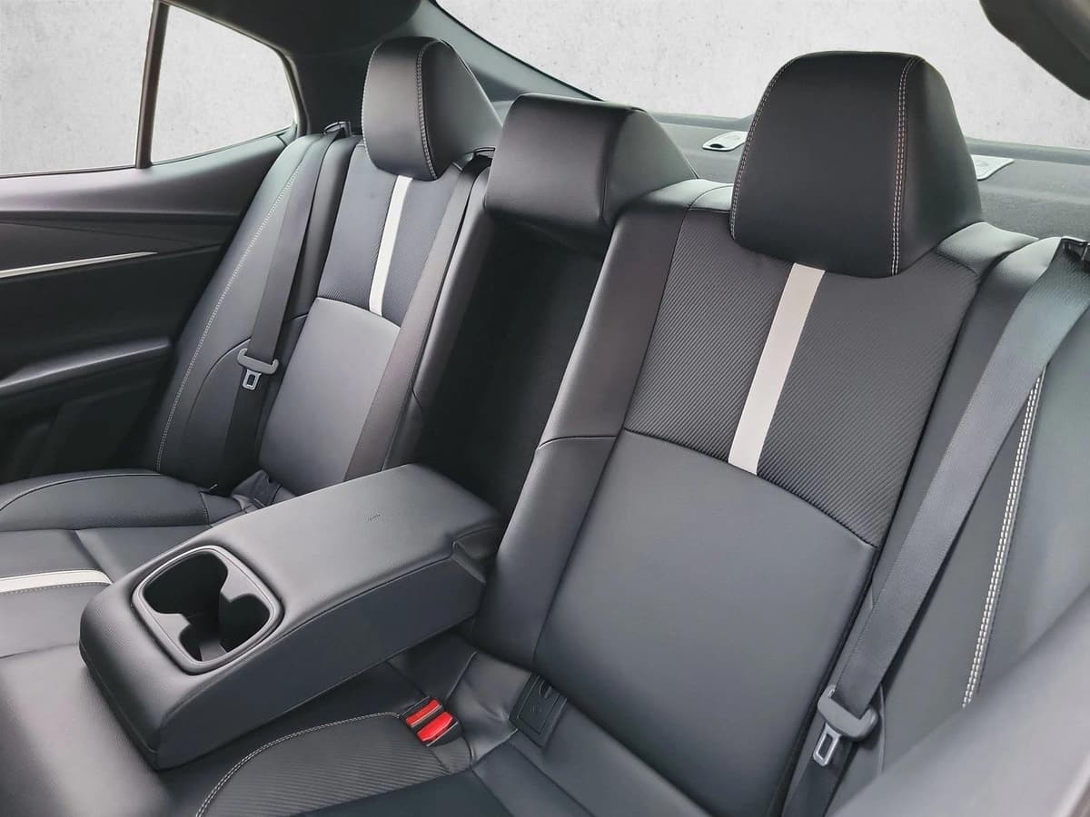 2025 Toyota Camry - Image 14