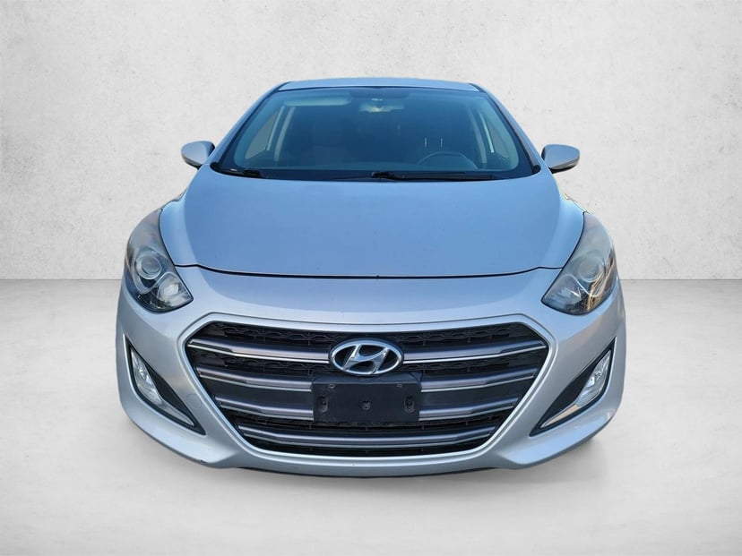 2016 Hyundai Elantra GT - Image 2