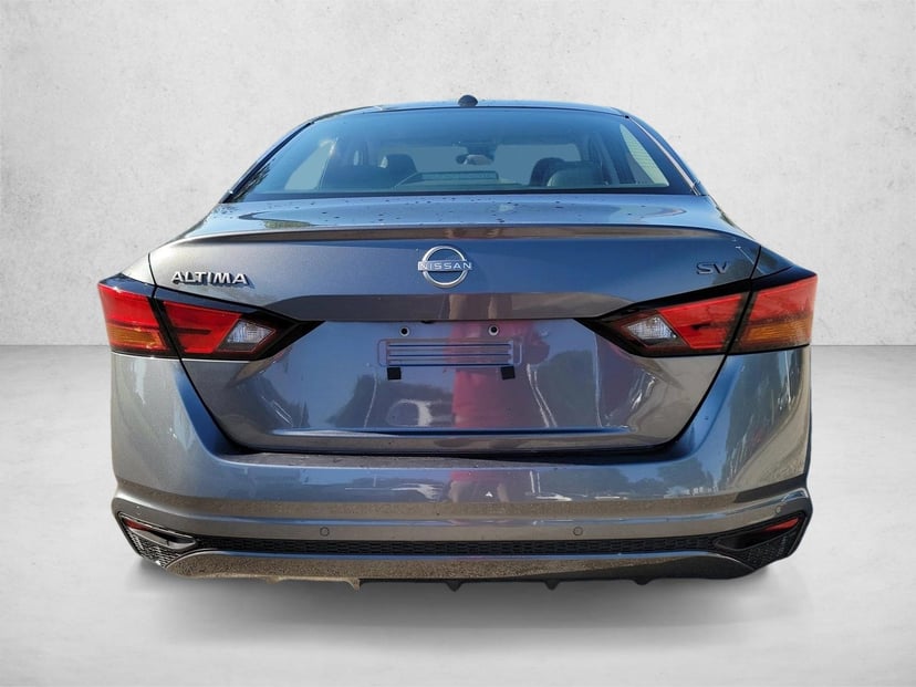 2024 Nissan Altima - Image 6