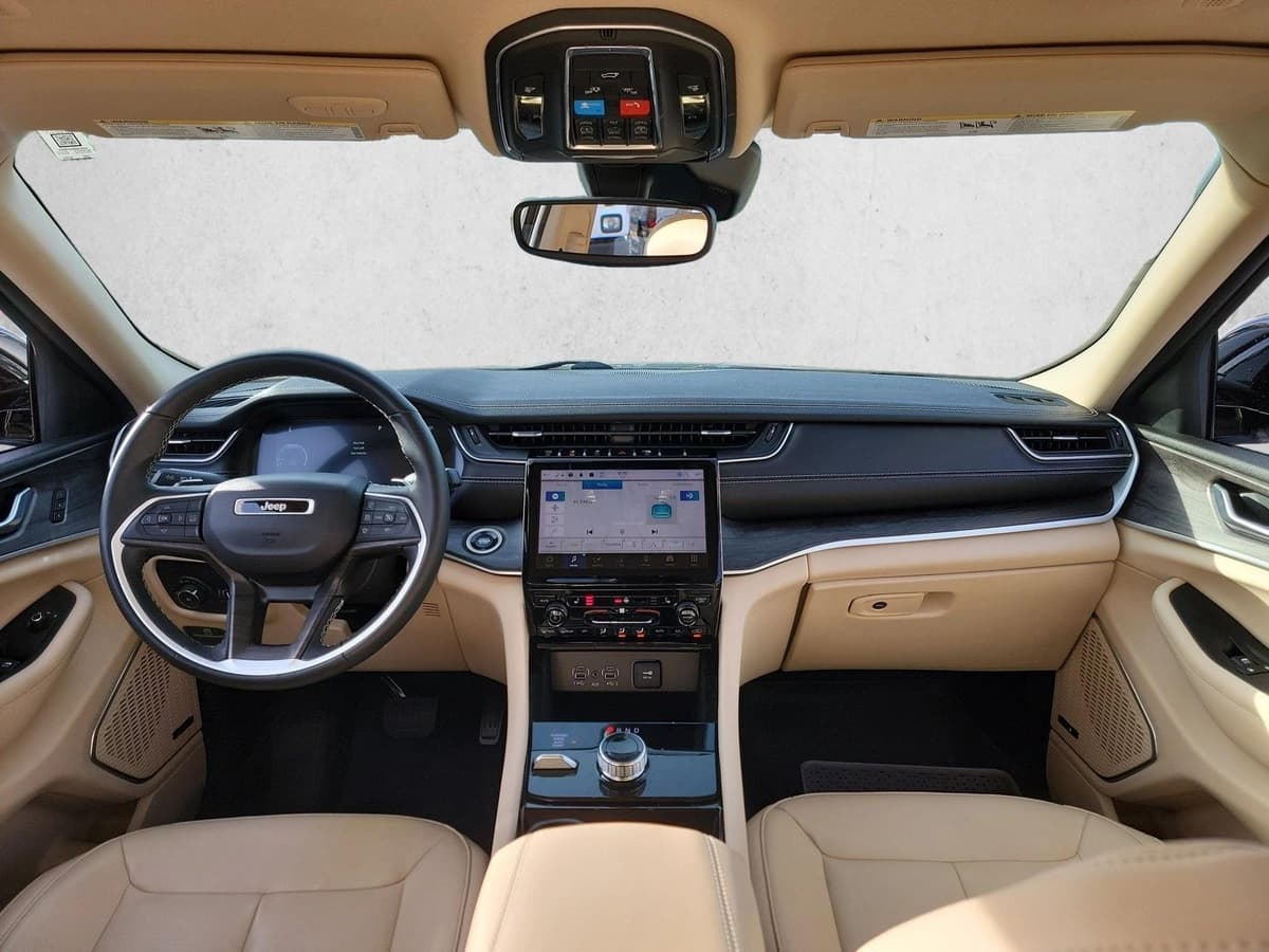 2022 Jeep New Grand Cherokee - Image 18