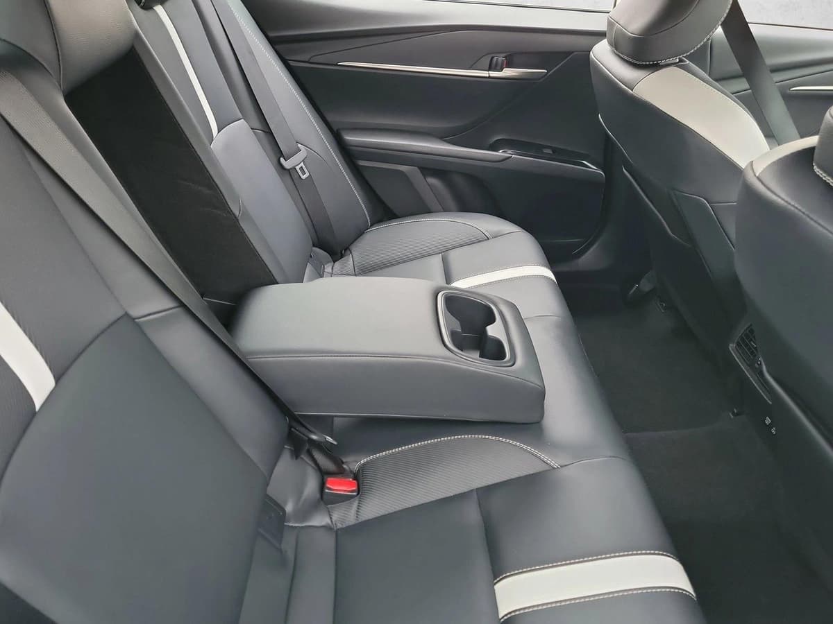 2025 Toyota Camry - Image 16