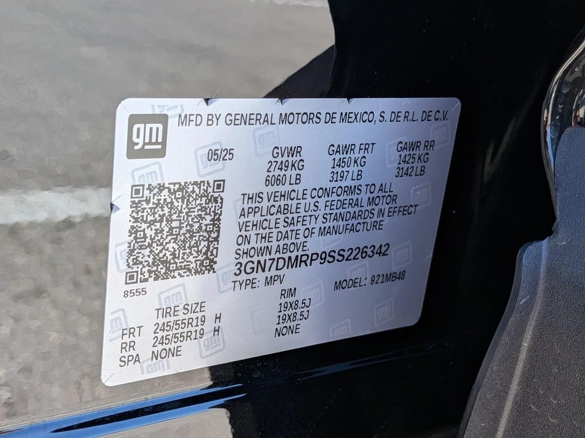 2025 Chevrolet Equinox EV - Image 25