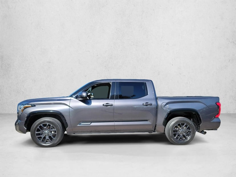 2023 Toyota Tundra - Image 8