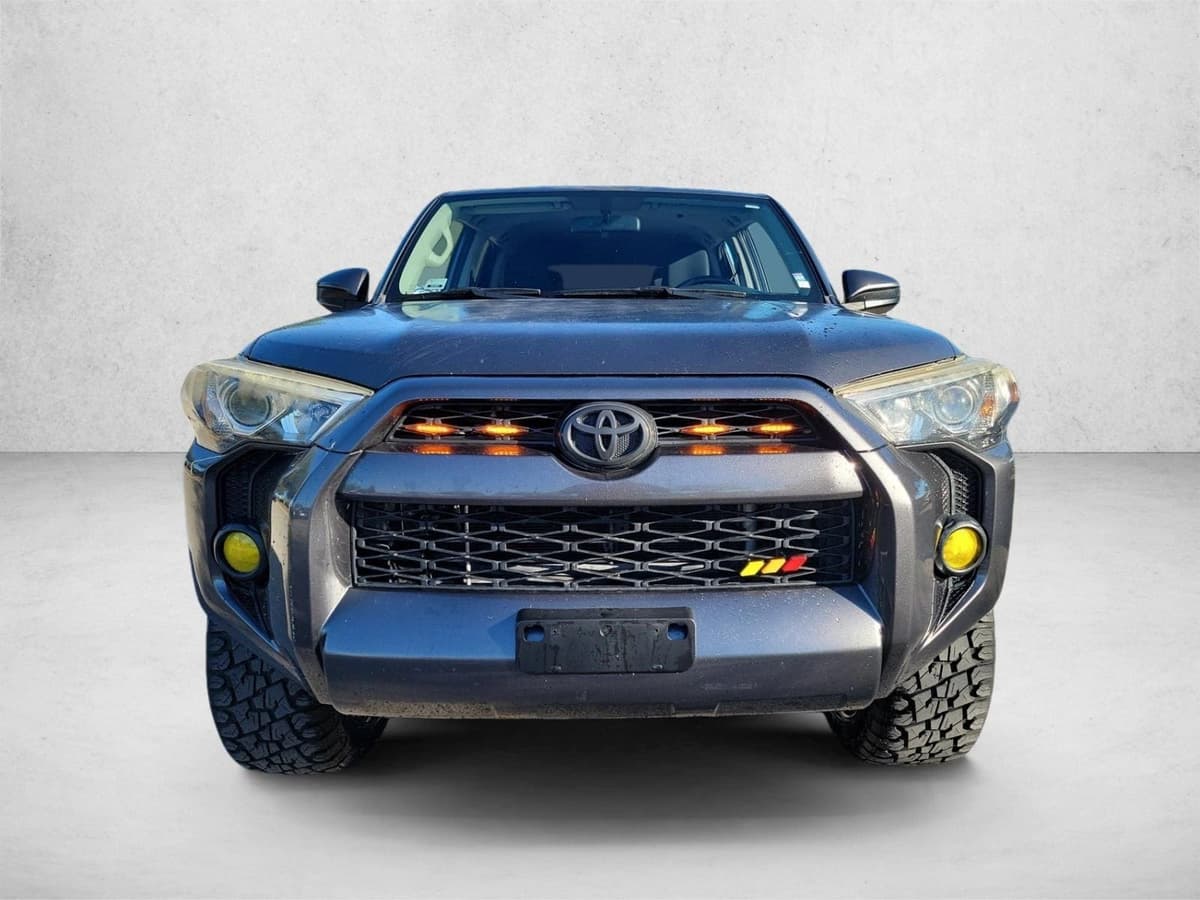 2015 Toyota 4Runner - Image 2