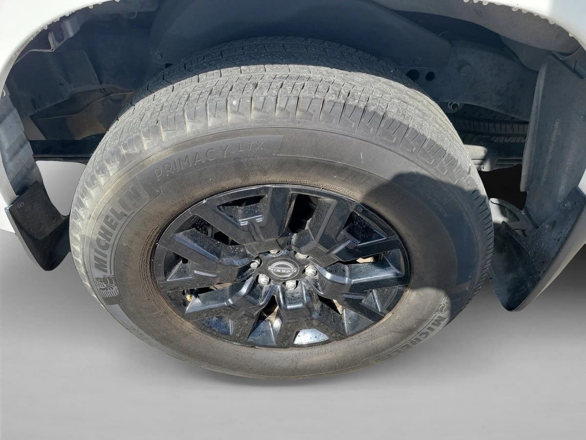 2023 Nissan Frontier - Image 11