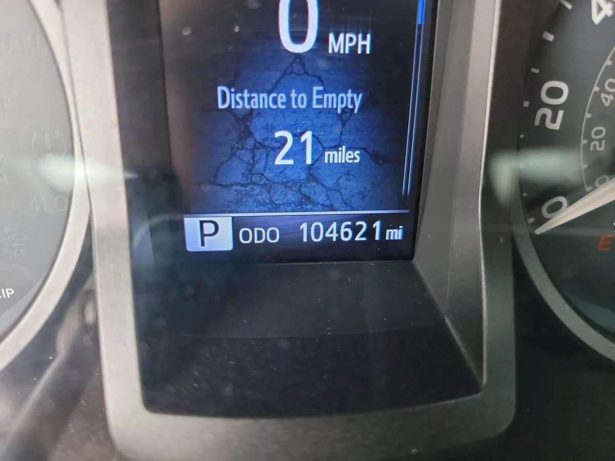 2019 Toyota Tacoma - Image 20