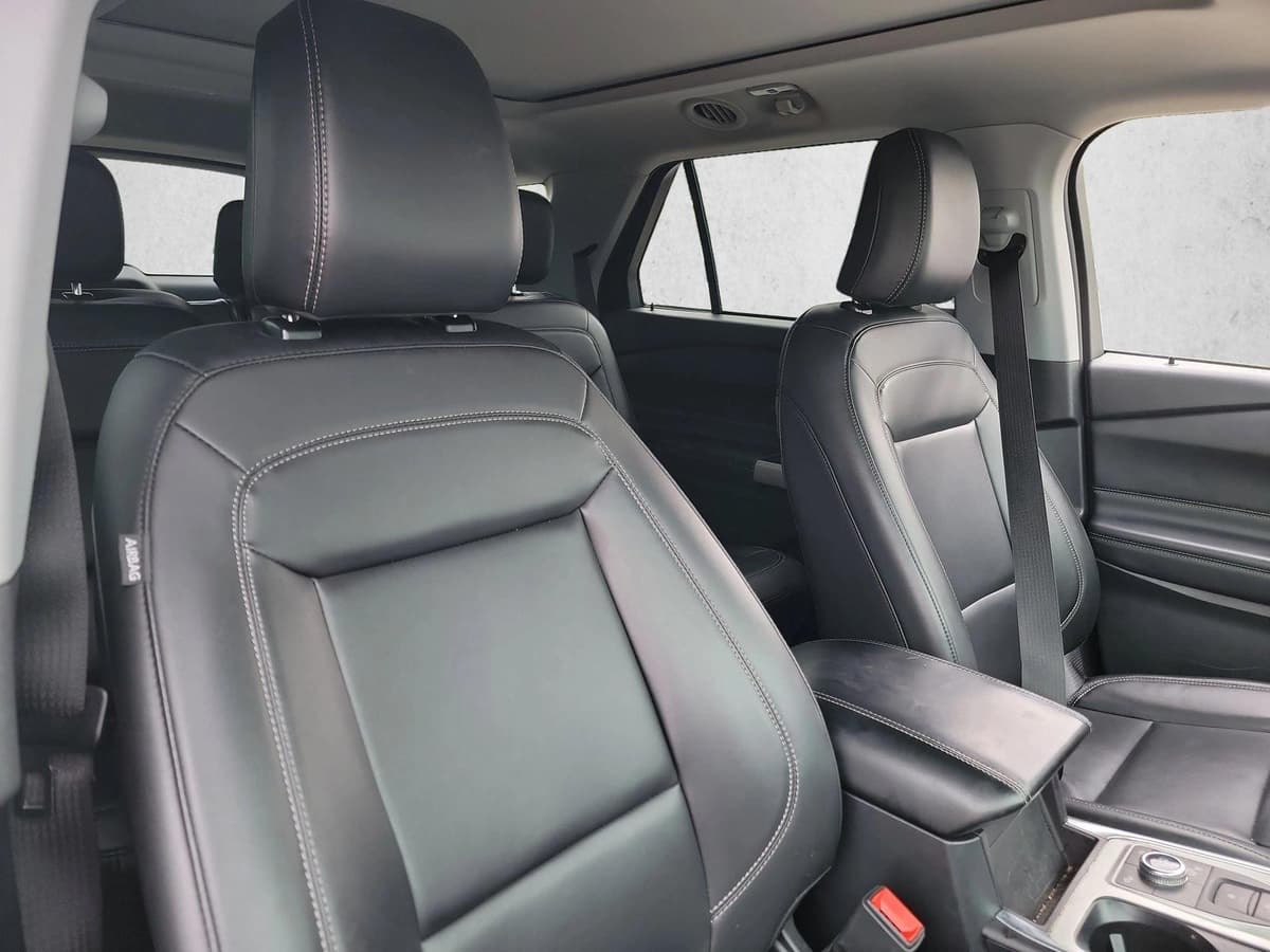 2024 Ford Explorer - Image 15