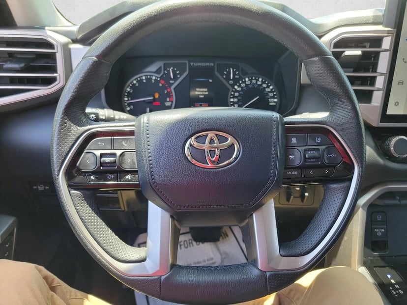 2023 Toyota Tundra - Image 16