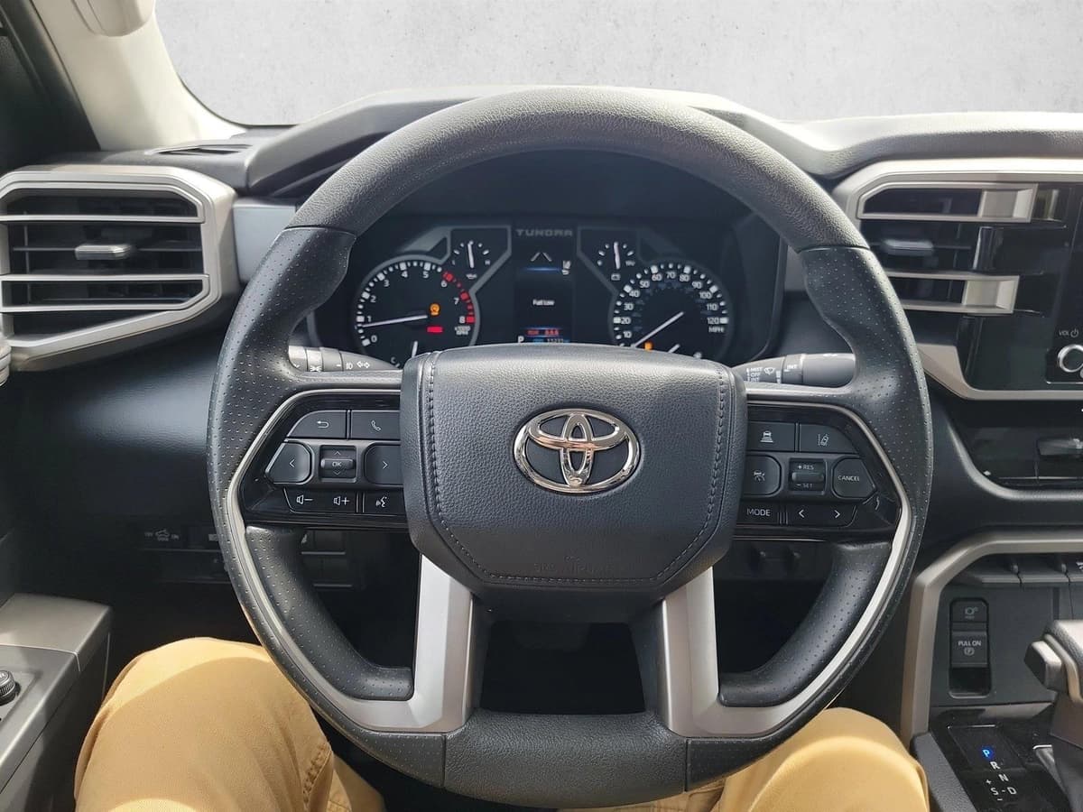 2024 Toyota Tundra - Image 16