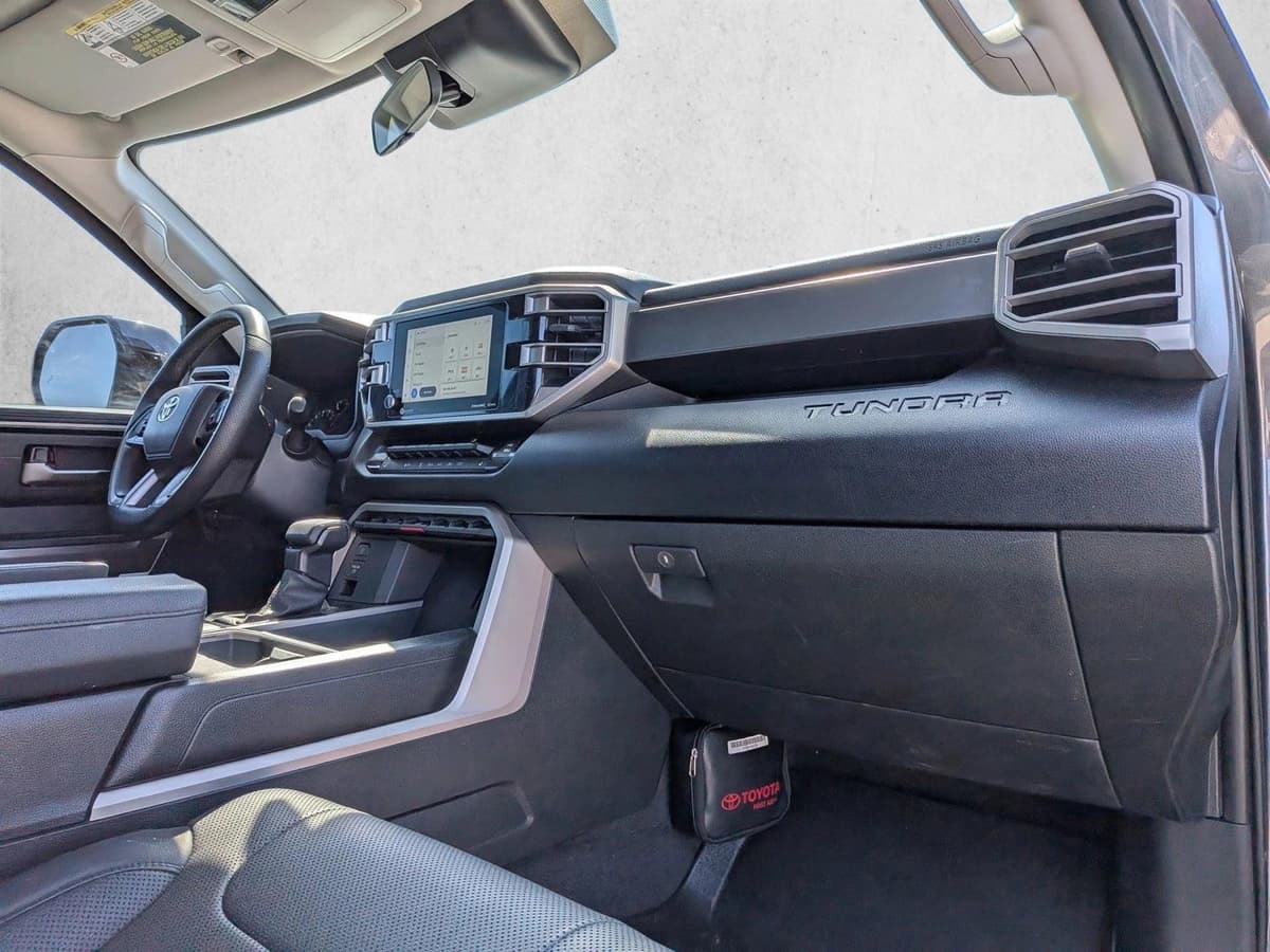 2022 Toyota Tundra - Image 22