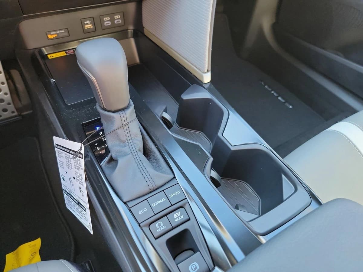 2026 Toyota Camry - Image 19