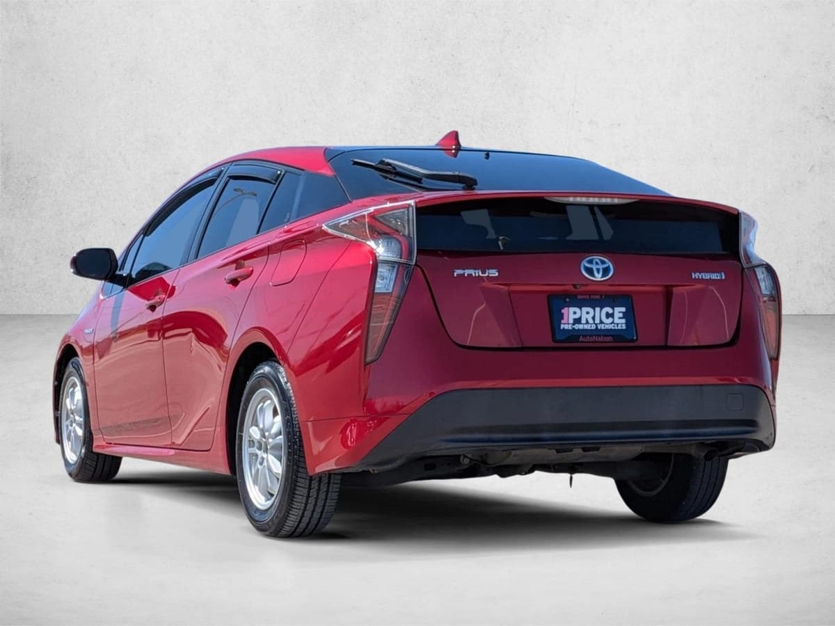 2016 Toyota Prius - Image 8