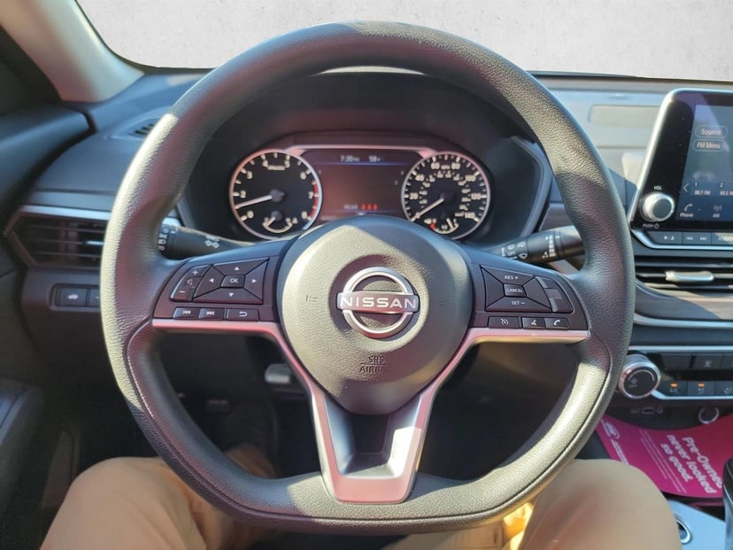 2024 Nissan Altima - Image 18