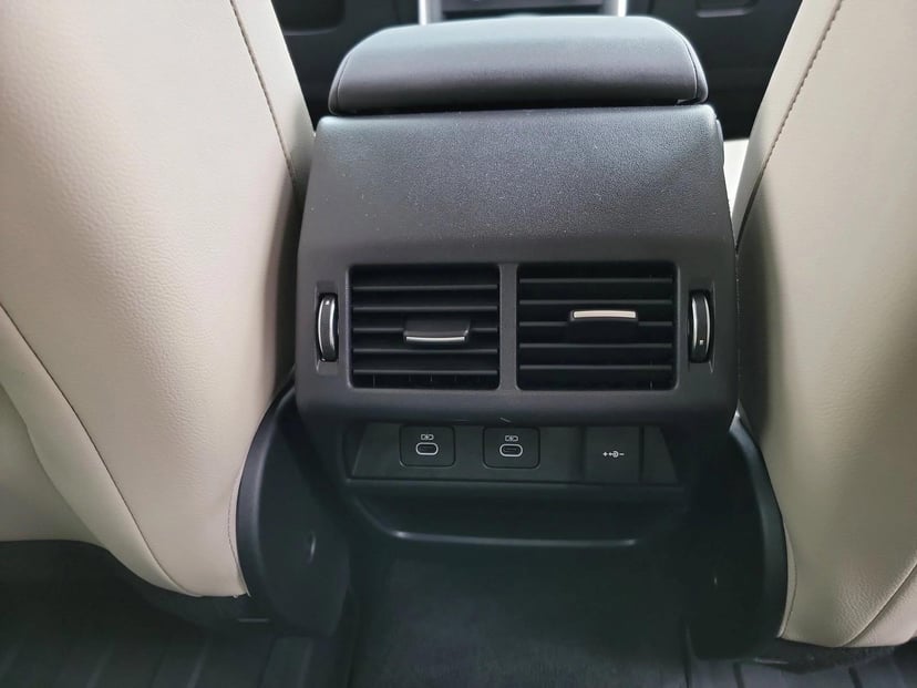 2025 Land Rover Discovery Sport - Image 17