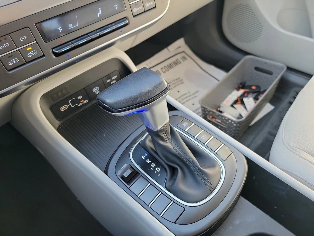 2025 Hyundai Kona - Image 22