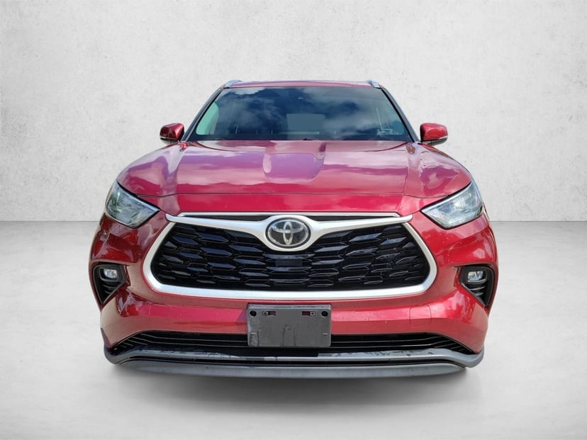 2020 Toyota Highlander - Image 2