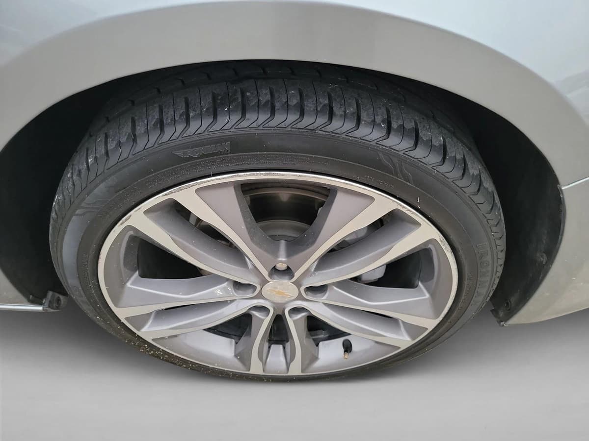 2024 Chevrolet Malibu - Image 10