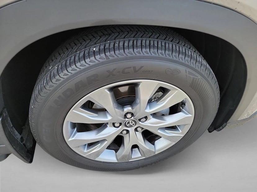 2025 Toyota Grand Highlander - Image 10
