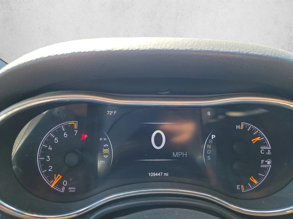 2015 Jeep Grand Cherokee - Image 17