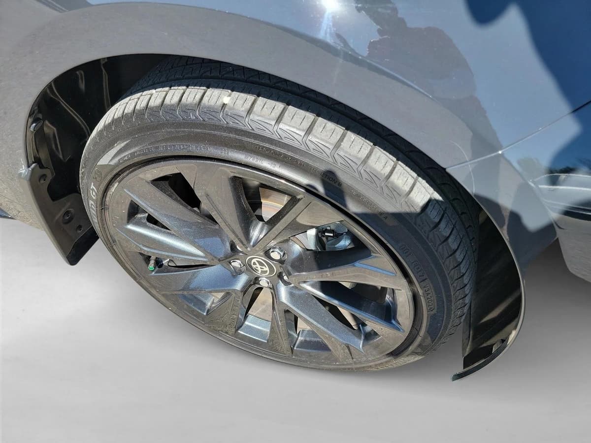 2024 Toyota Corolla Hybrid - Image 10
