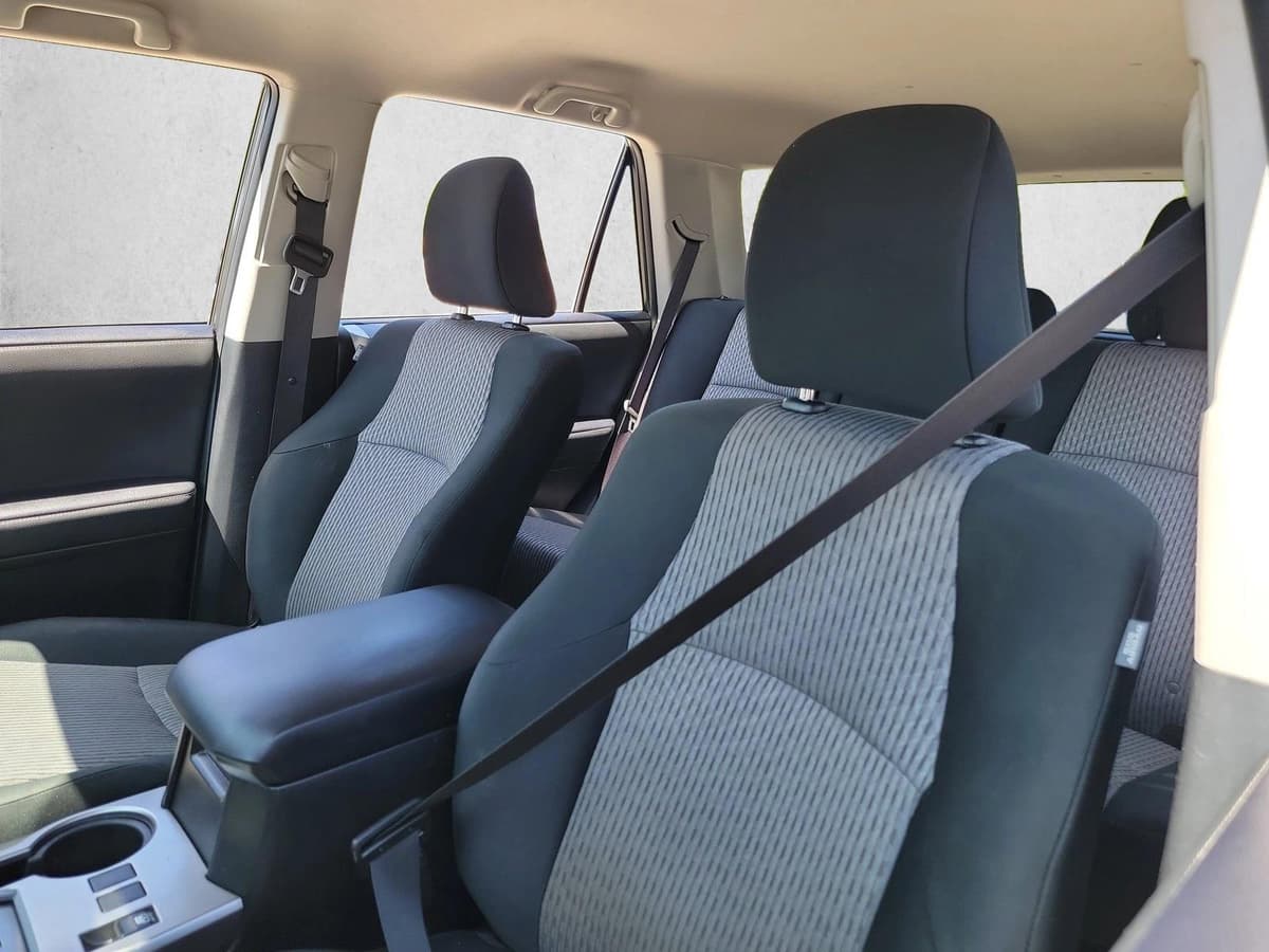 2020 Toyota 4Runner - Image 13