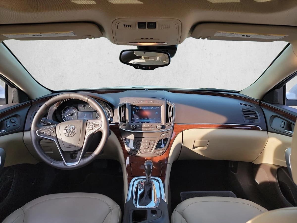 2016 Buick Regal - Image 18