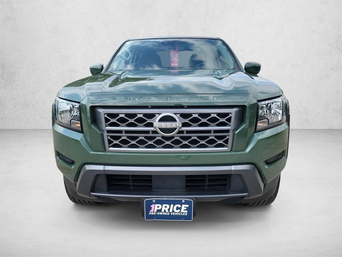 2024 Nissan Frontier - Image 2