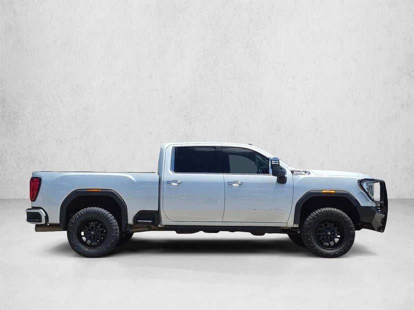 2021 GMC Sierra 2500 HD - Image 3