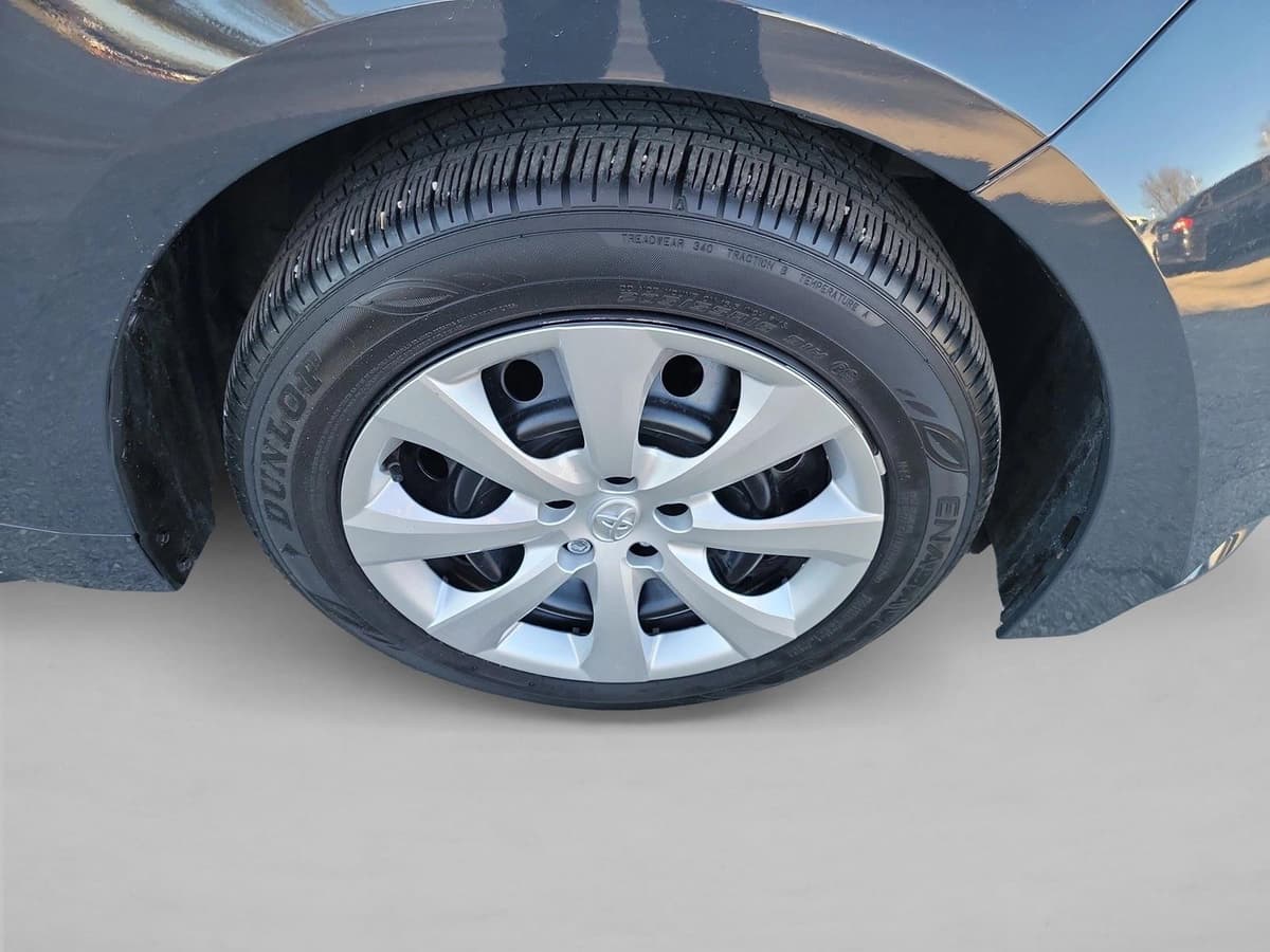 2025 Toyota Corolla - Image 10