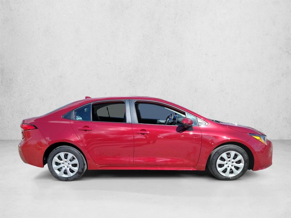 2025 Toyota Corolla - Image 4