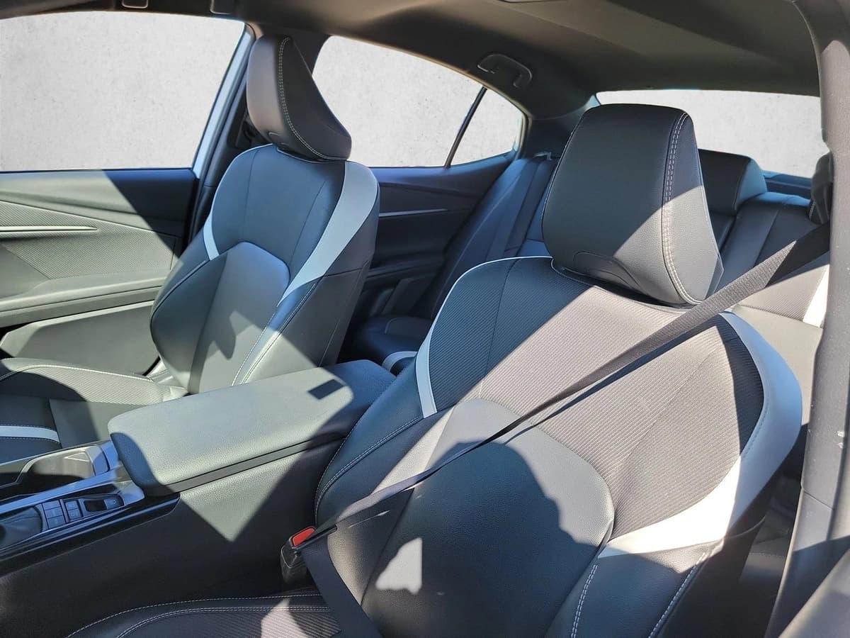 2025 Toyota Camry - Image 13