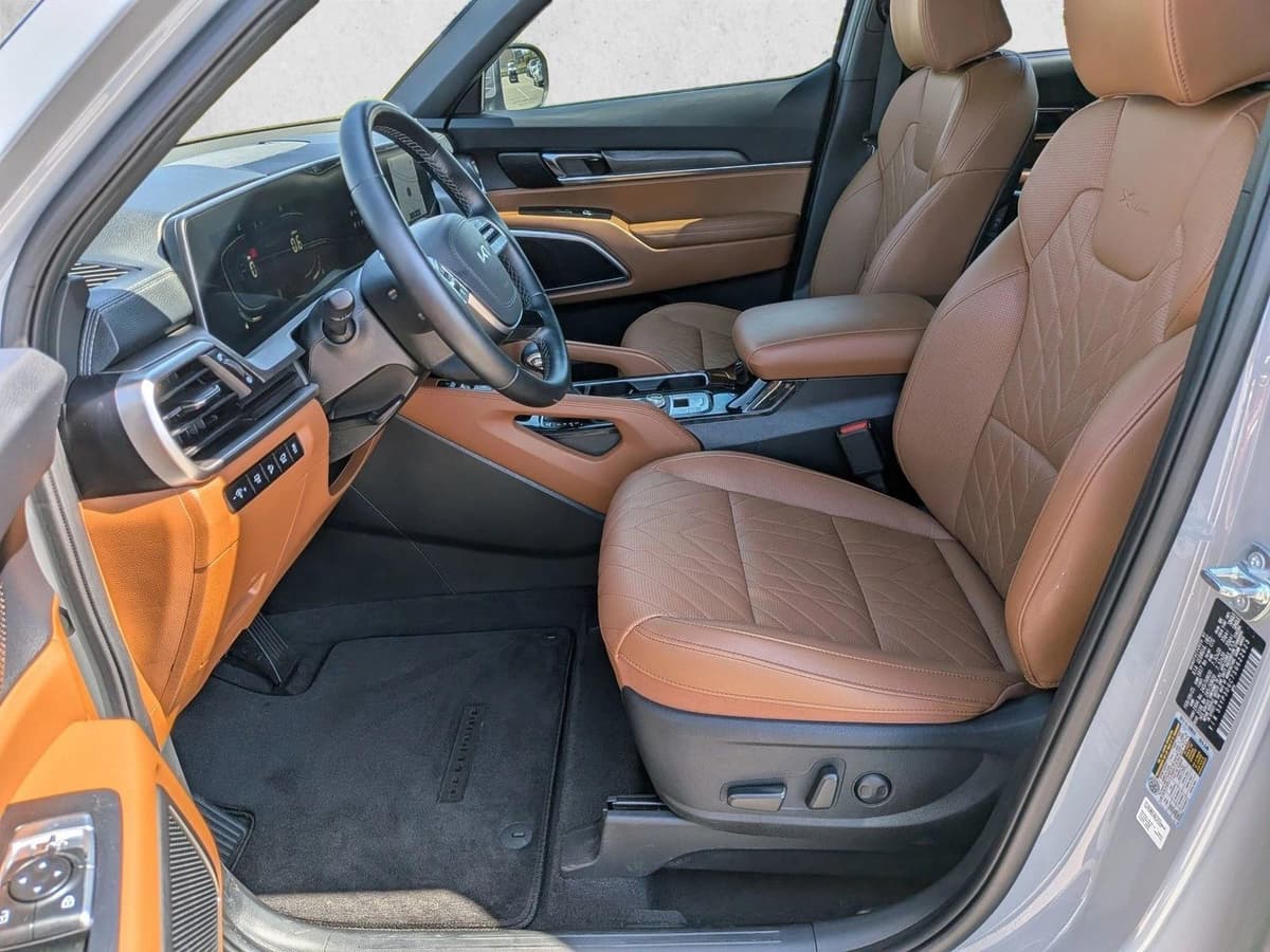 2025 Kia Telluride - Image 17