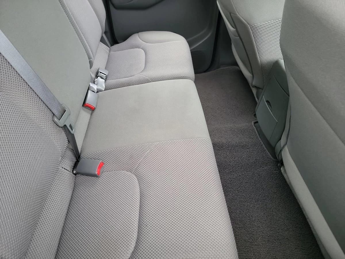 2019 Nissan Frontier - Image 16